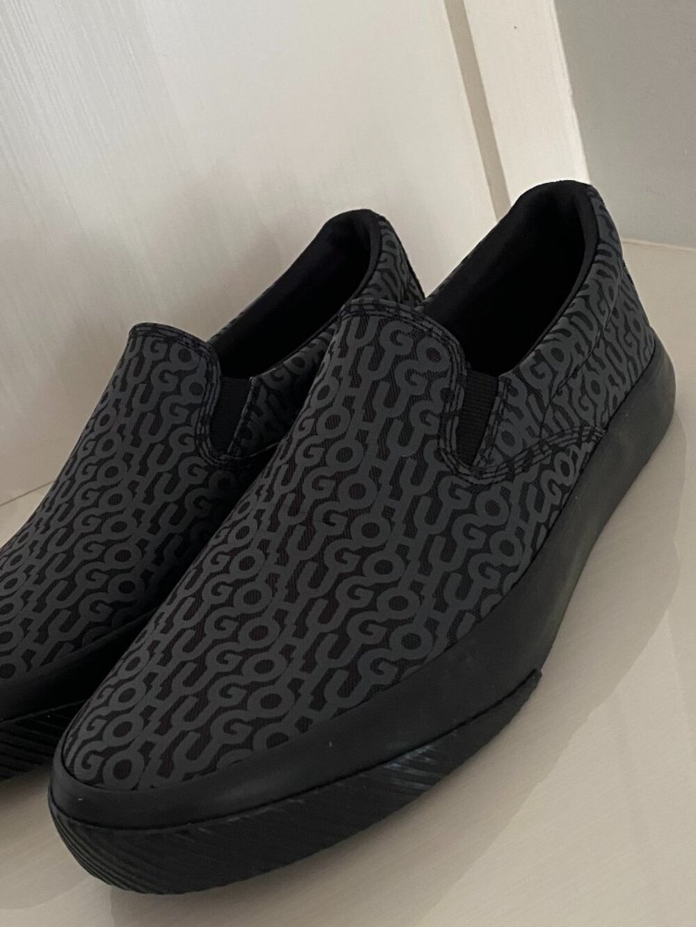 HUGO Slip on Shoe - Size 11
